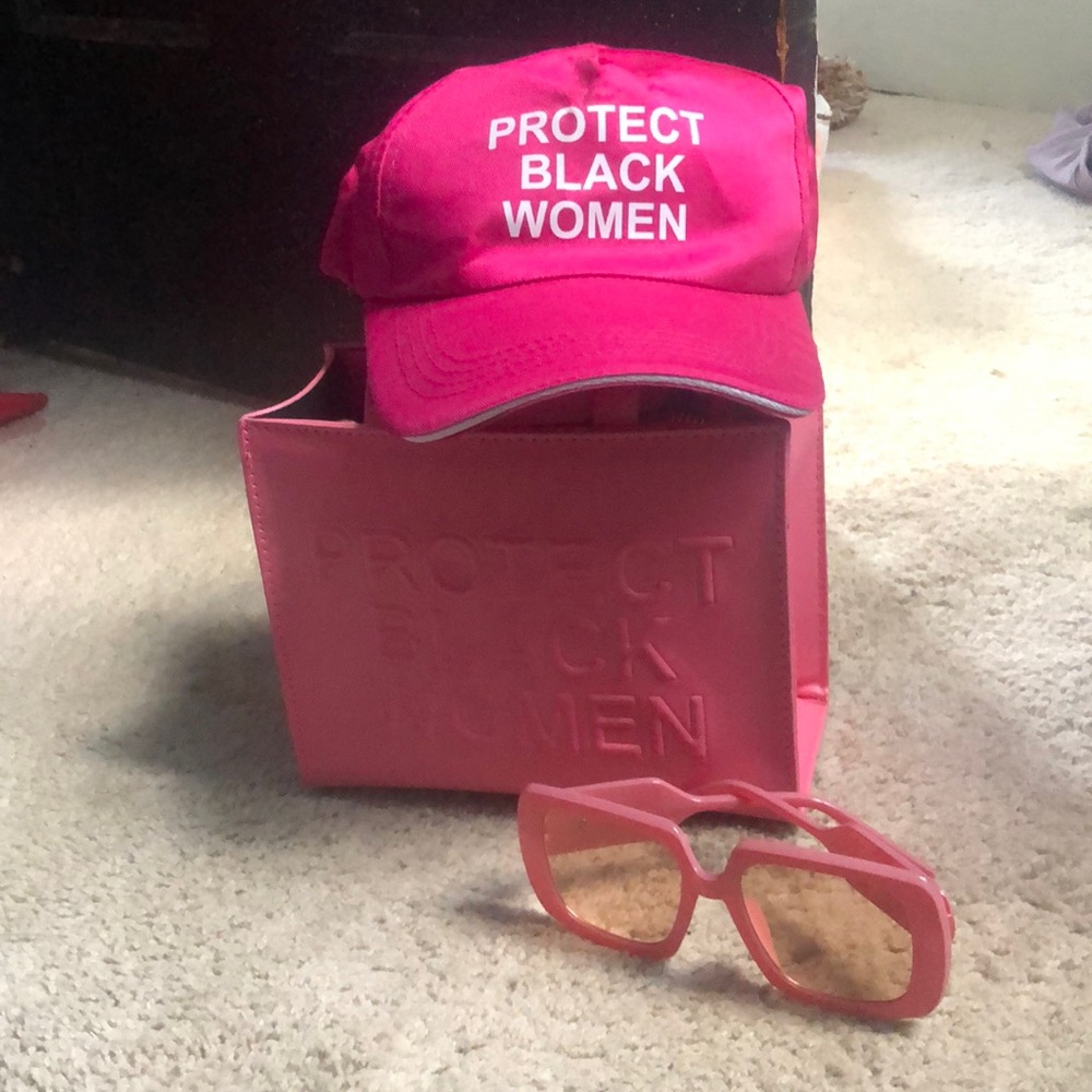 Purse/hat/glasses set